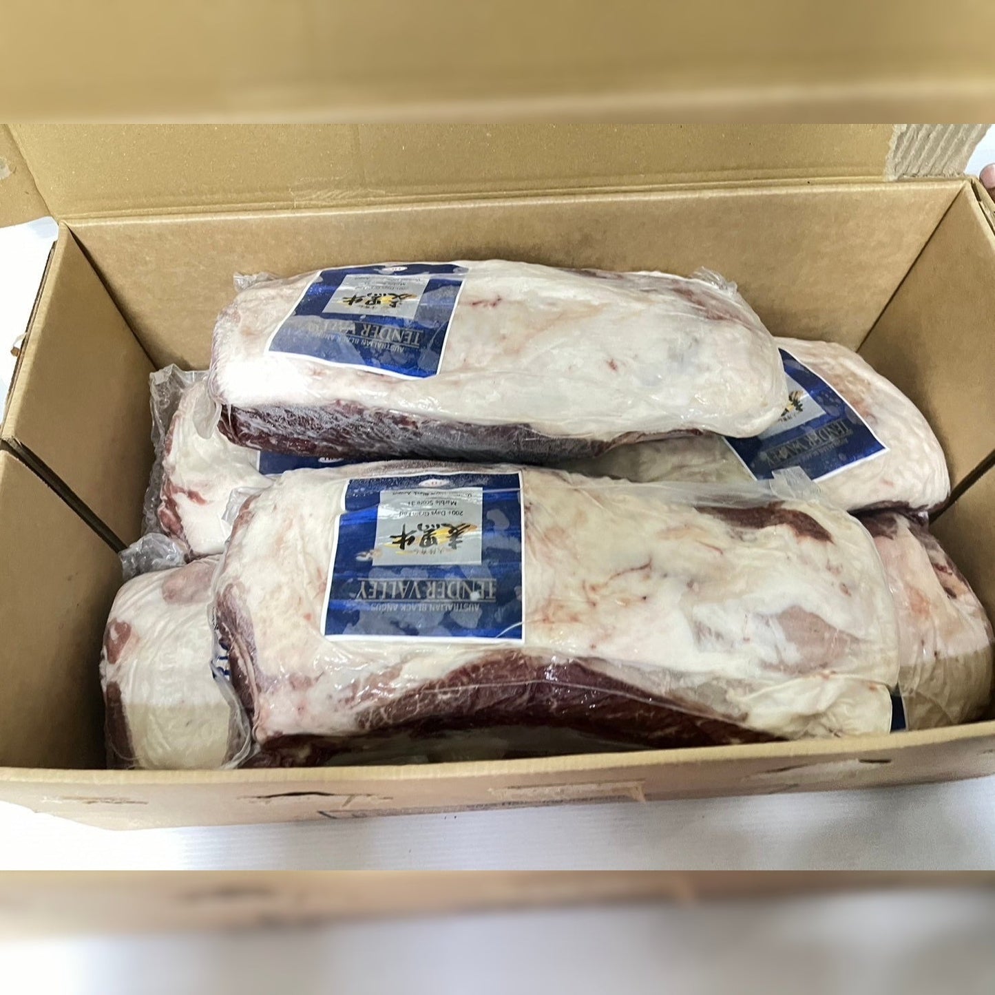 Tender Valley - Australian - Black Angus Oyster Blade. MB3+ Grain-Fed 200 Days.